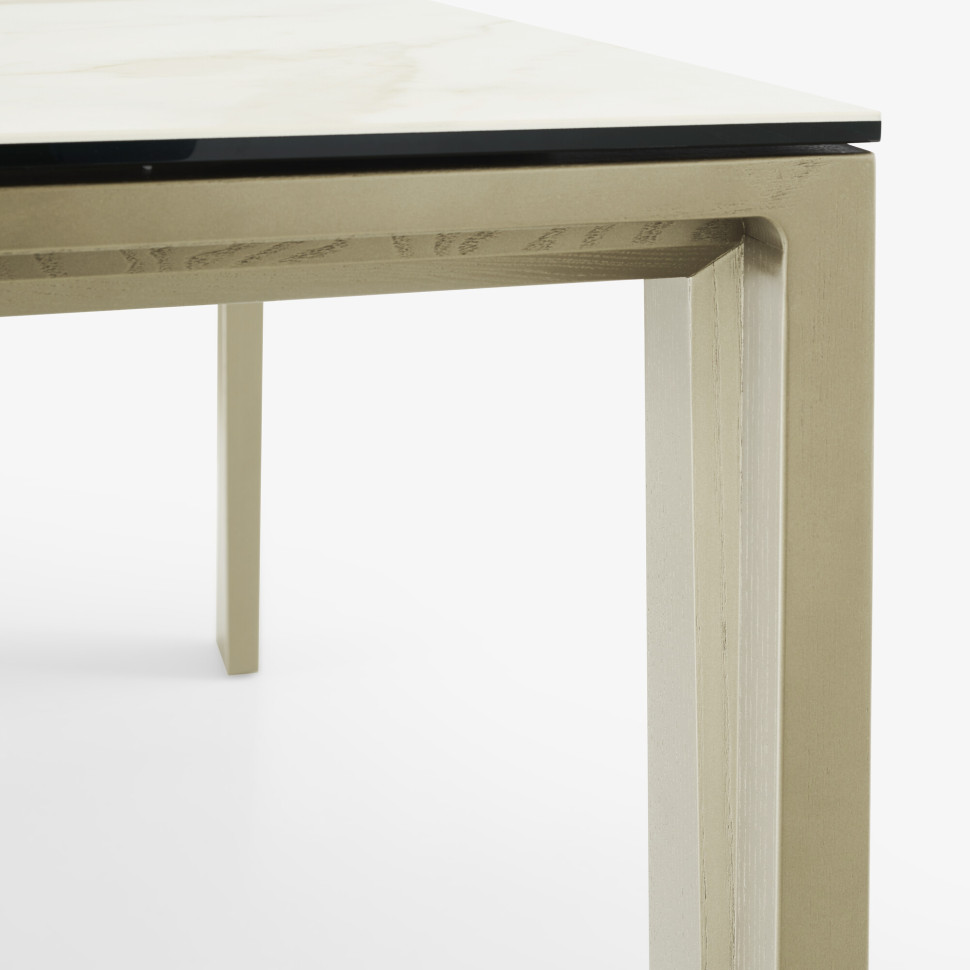 Стол Ligne Roset Naïa