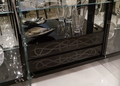 Витрина Redeco Charme 1094