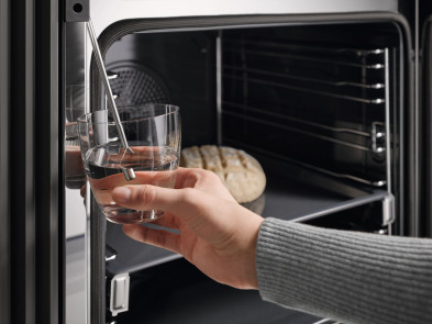 Духовой шкаф Miele H 7244 B
