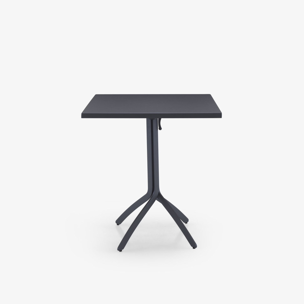Стол Ligne Roset Noomi