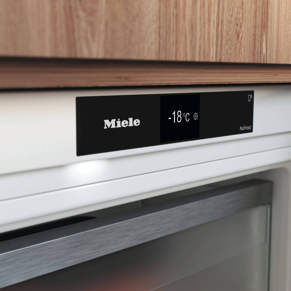 Морозильник Miele FNUS 7040 D - материал
