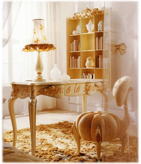 Письменный стол в детскую Volpi Classic 3160