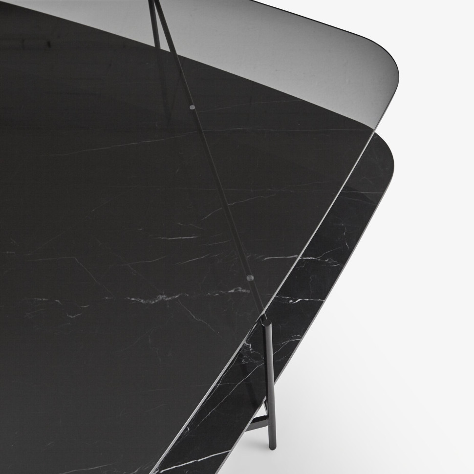 Журнальный стол Ligne roset Clyde