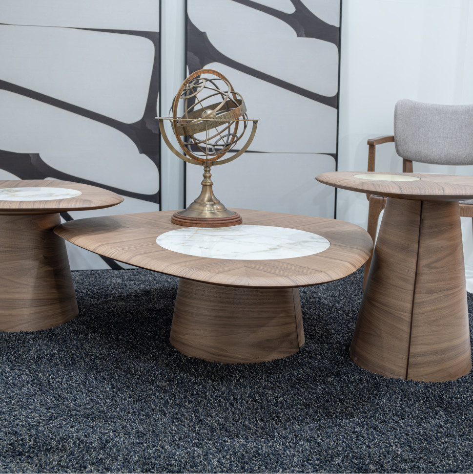 Журнальный столик Hurtado Legacy 107 x 97 x h35 см, натуральный матовый орех