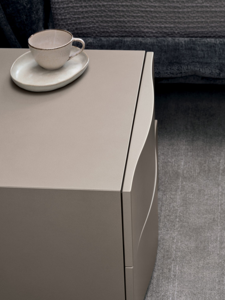 Тумбочка Calligaris Sinuosa CS6216-n1 - материал