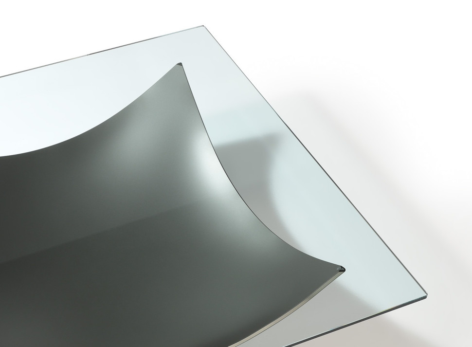 Журнальный стол Reflex Disegno Vela 40 - материал