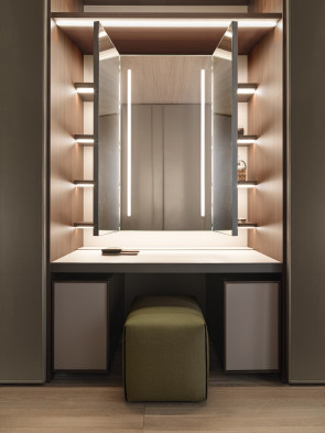 Туалетный стол в гардероб Molteni Beaute