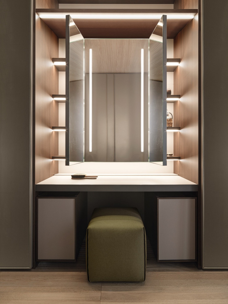 Туалетный стол в гардероб Molteni Beaute - стиль