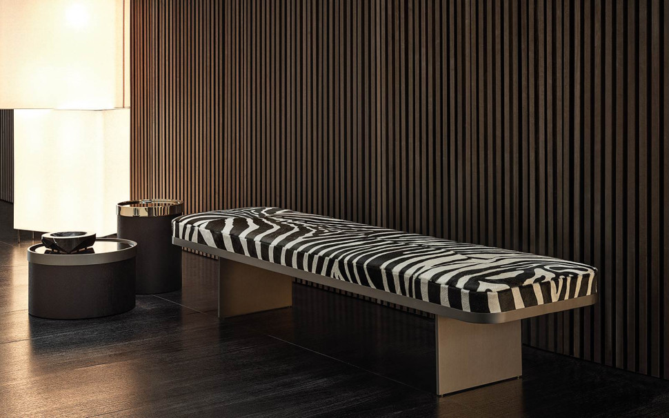 Банкетки и пуфы Minotti Clive - материал