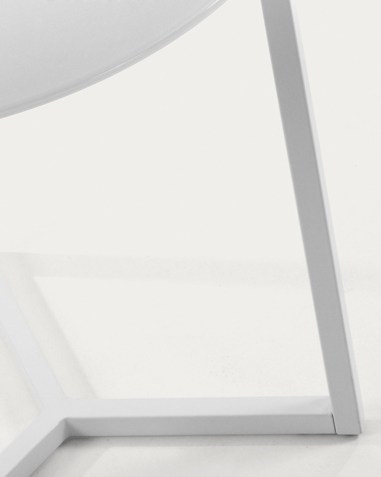 Журнальный столик La Forma Marae диаметр 50 x h49,5 см, белый