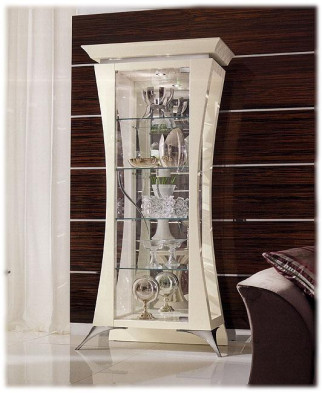 Витрина Redeco Charme 303