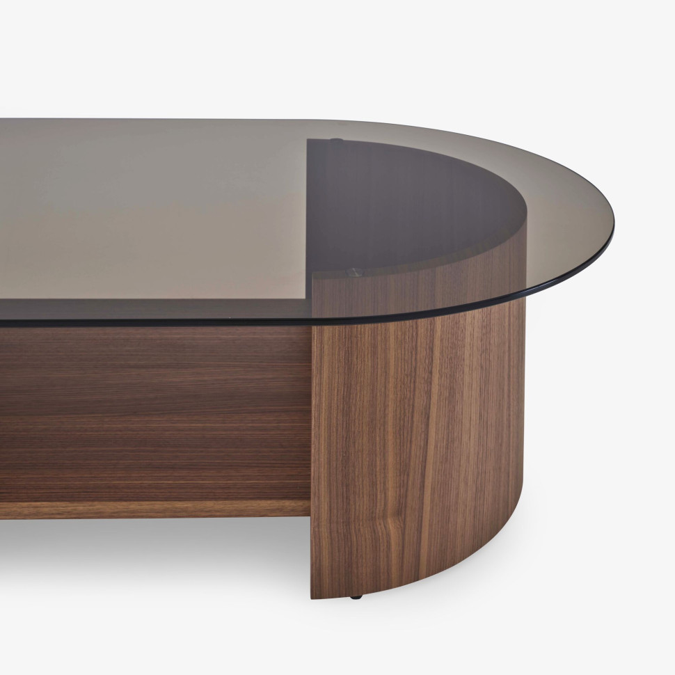 Журнальный стол Ligne Roset Ove - материал