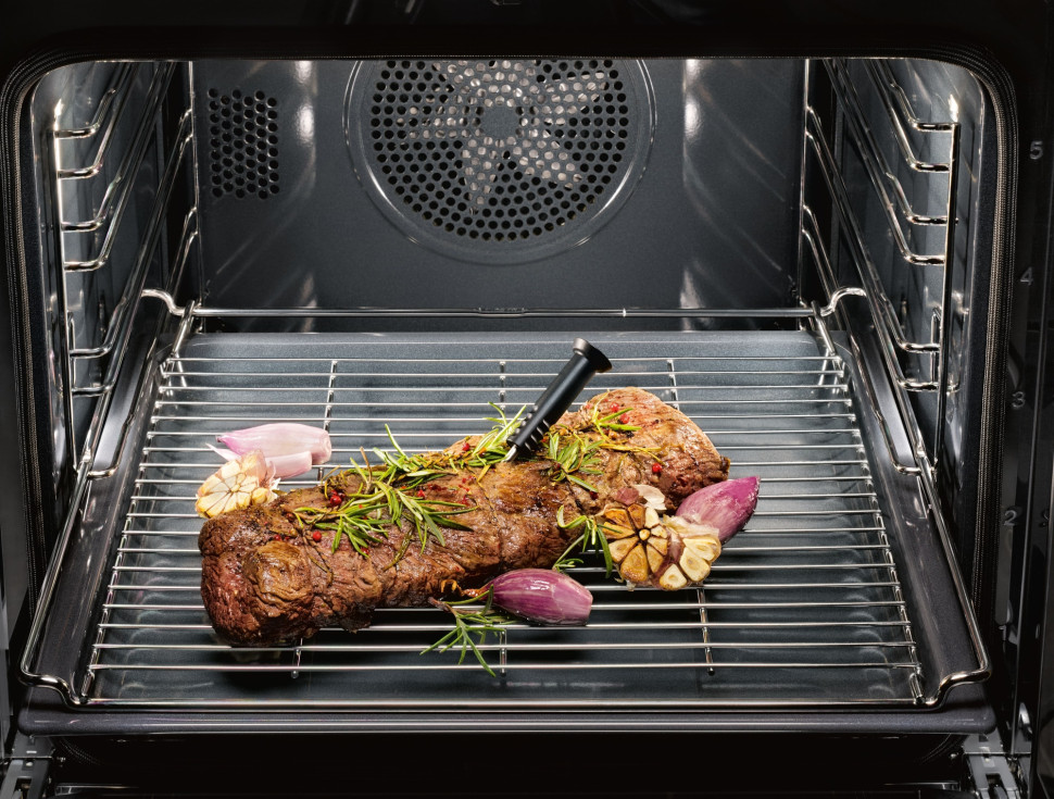 Духовой шкаф Miele H 7840 BP