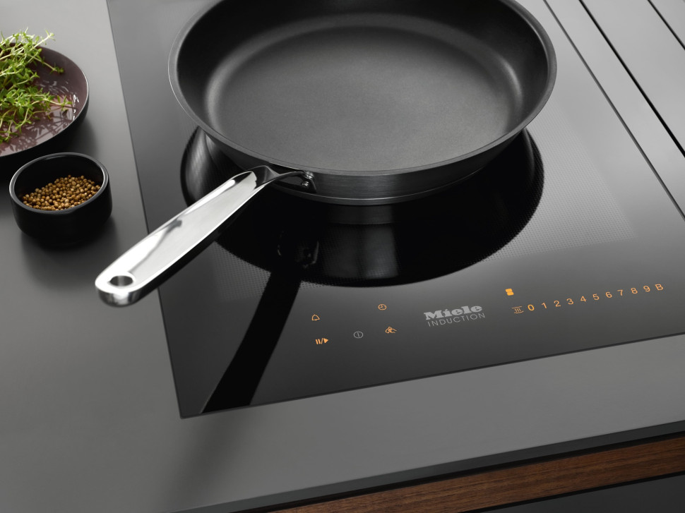 Варочная панель Miele CS 7632 FL - материал