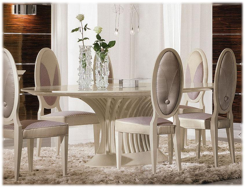 Стол в столовую Redeco Charme 308