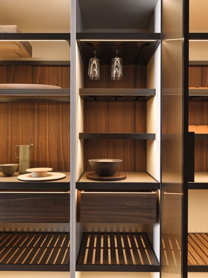 Стенка в кухню Molteni Atelier Column - материал