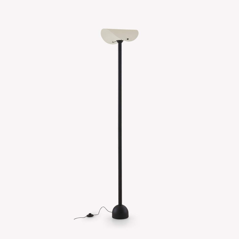 Торшер Ligne Roset Courrier - материал