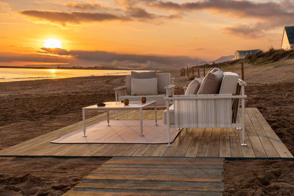 Стол Vondom Hamptons - материал
