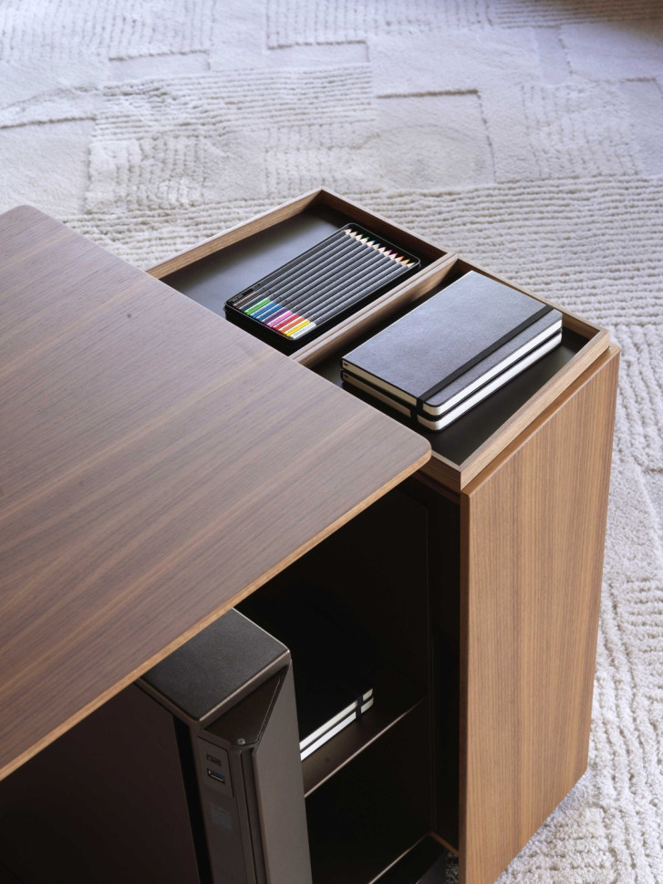 Стол тумба Molteni Touch Down Unit - материал