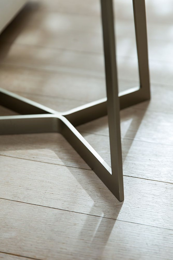 Кофейный столик Alberta Phil