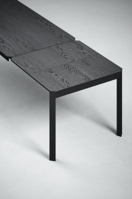 Стол в столовую Novamobili Stretch