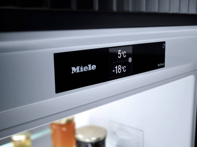 Холодильник Miele KFN 7795 C